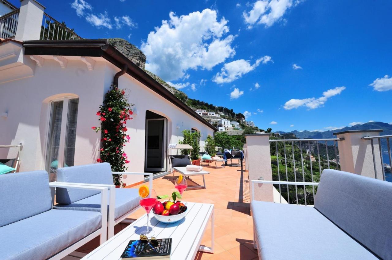 Amalfi Blu Retreat Apartment ภายนอก รูปภาพ