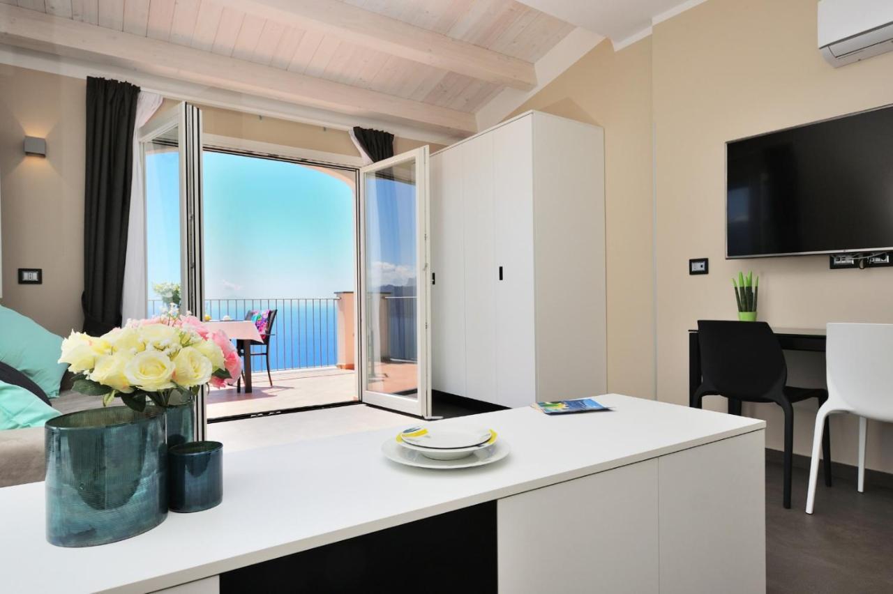 Amalfi Blu Retreat Apartment ภายนอก รูปภาพ