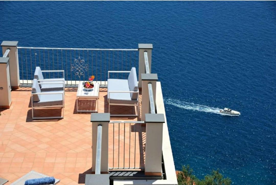 Amalfi Blu Retreat Apartment ภายนอก รูปภาพ